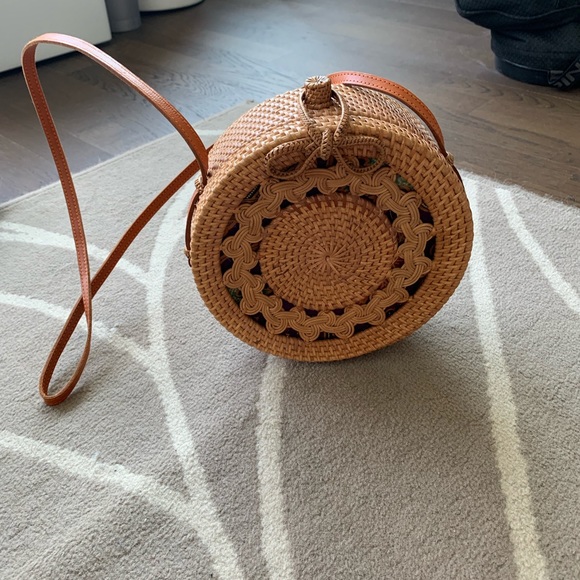Handbags - Rattan wooden round beach bag